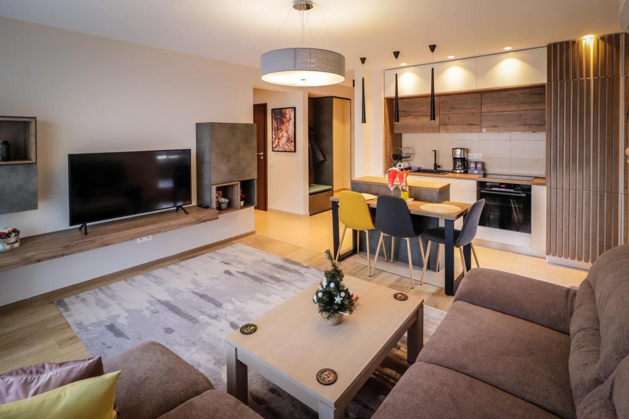 Lux Green Apartament 2 Apartment Брашов Екстериор снимка