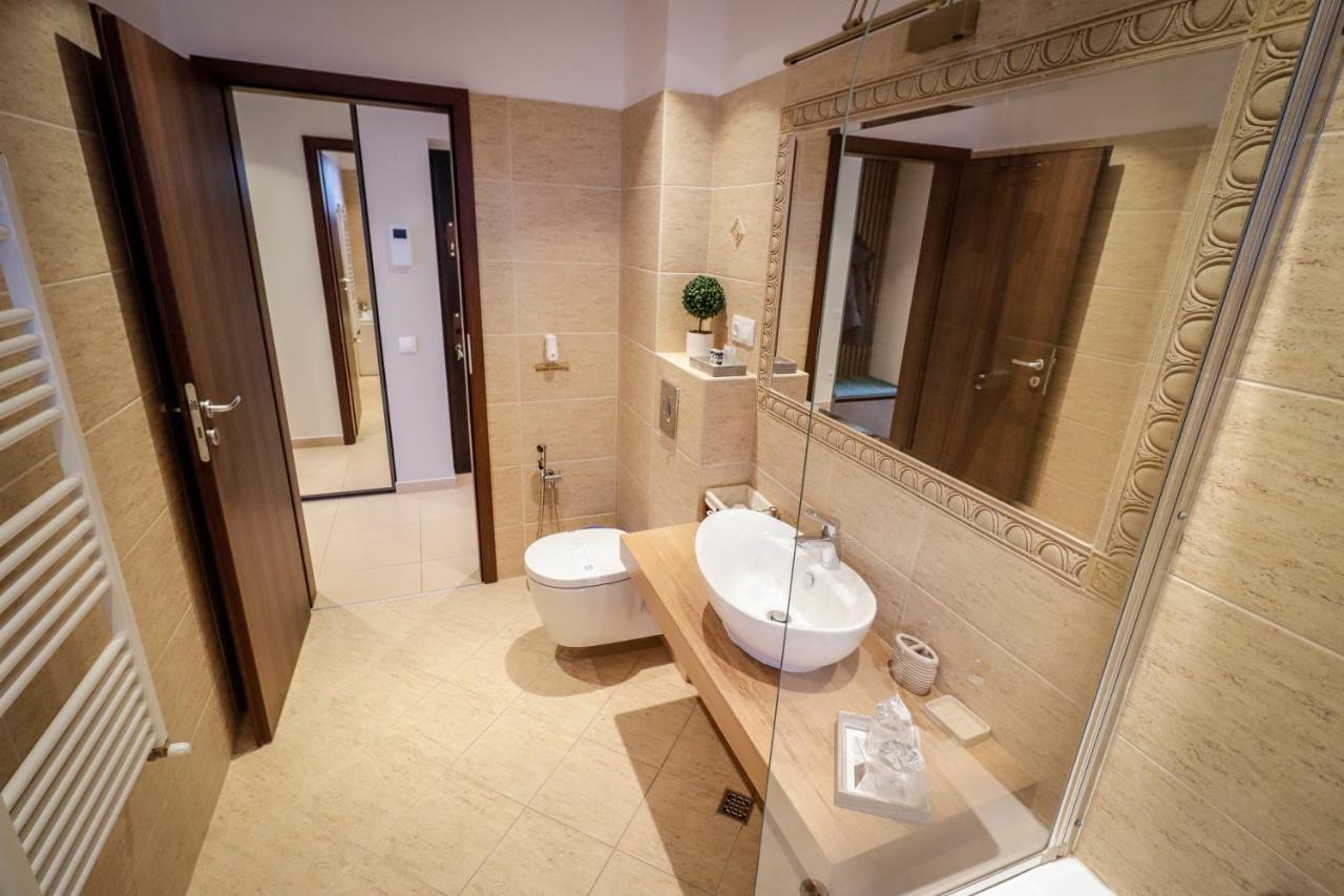 Lux Green Apartament 2 Apartment Брашов Екстериор снимка